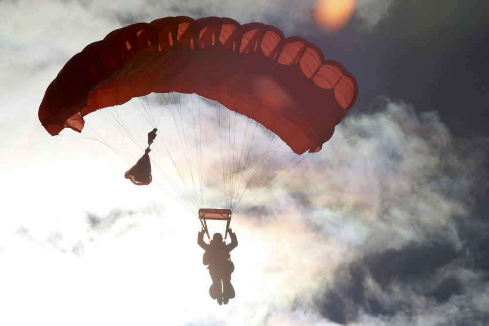 Nota sobre Conoce al aventurero que rompió el récord de salto en paracaídas