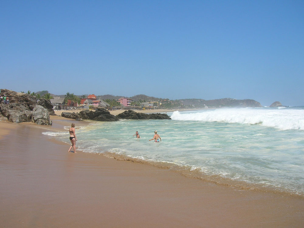 Nota sobre Historia de Zipolite, playa nudista en Oaxaca