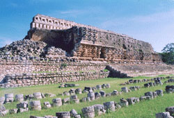 Nota sobre Uxmal La Tres Veces Construida