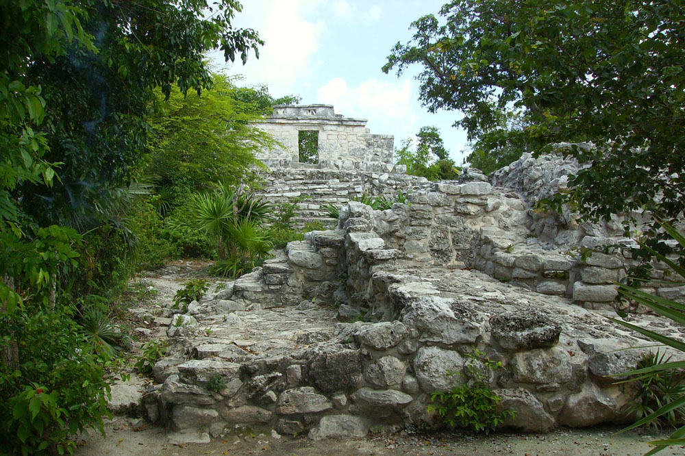 Nota sobre Visita con tu familia el sitio arqueológico de Zaachila