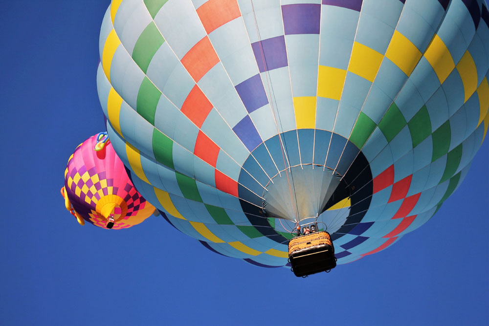 Nota sobre Decide tomar un descanso y viaja por  globo en México