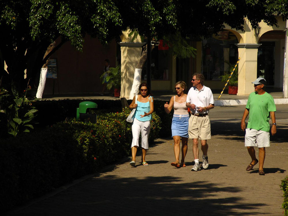 Nota sobre La Crucecita, tour de ciudad en Huatulco 