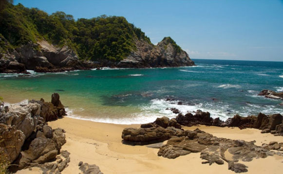 Nota sobre Paseo por las siete bahías de Huatulco 