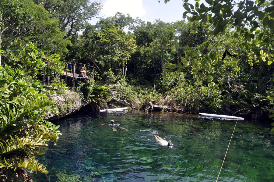 Nota sobre El Cenote Azul, Quintana Roo