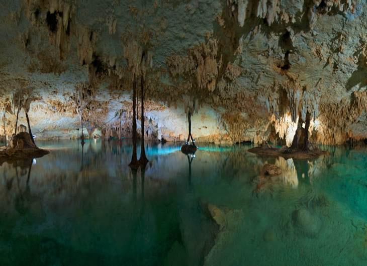 Nota sobre Chapuzón en el río subterráneo más largo del mundo