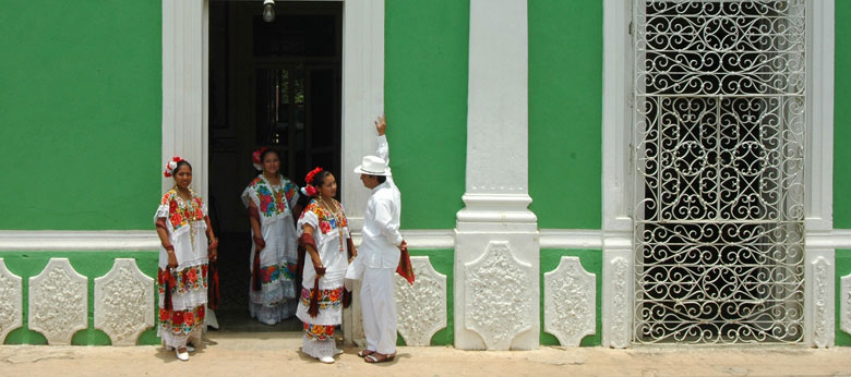 Nota sobre Artesanía y tradición en Bécal, Campeche