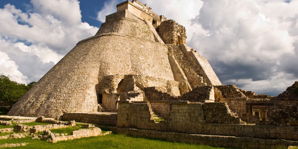 Nota sobre Uxmal, la casa de Chaac dios de la lluvia