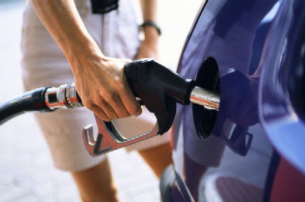 Nota sobre ¿Vale la pena prepagar el tanque lleno cuando se renta un auto?