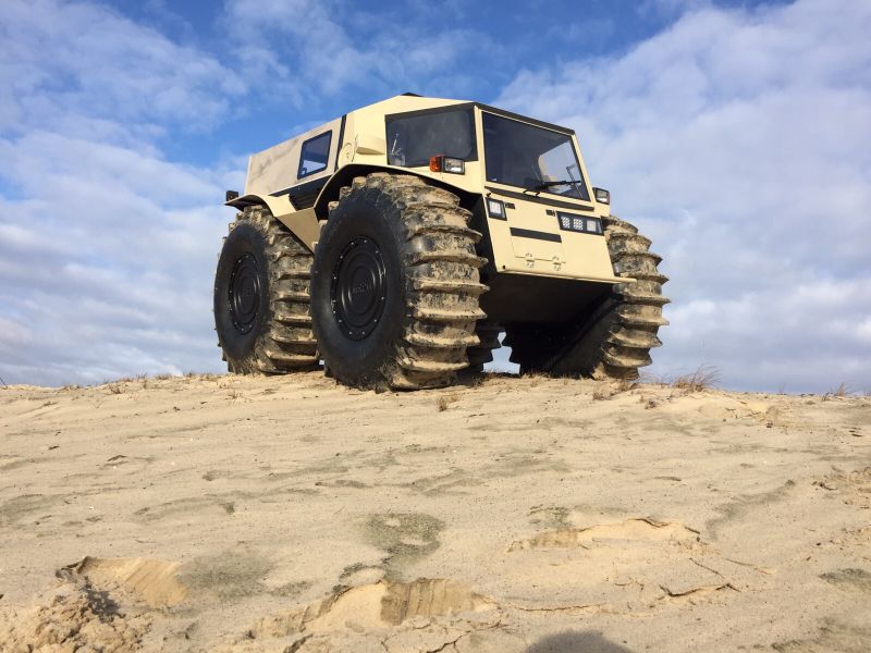 Nota sobre Este brutal todoterreno ruso tiene lo mejor de un camión y lo mejor de un tanque anfibio