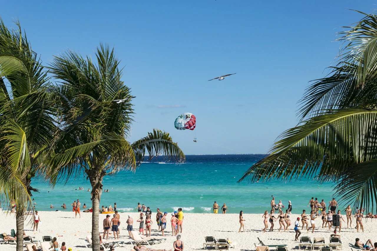 Nota sobre Cómo visitar las playas de méxico de forma segura