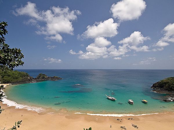 Nota sobre Praia do Sancho, posiblemente la playa m&aacute;s bonita de Brasil