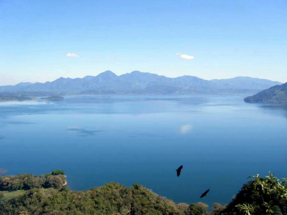 Nota sobre Honduras, historia, bosques y paradisiacas playas