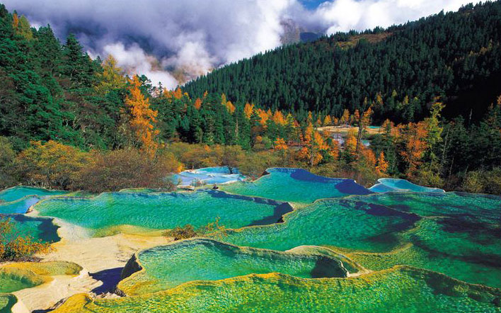 Nota sobre La montaña del Dragón Amarillo en China