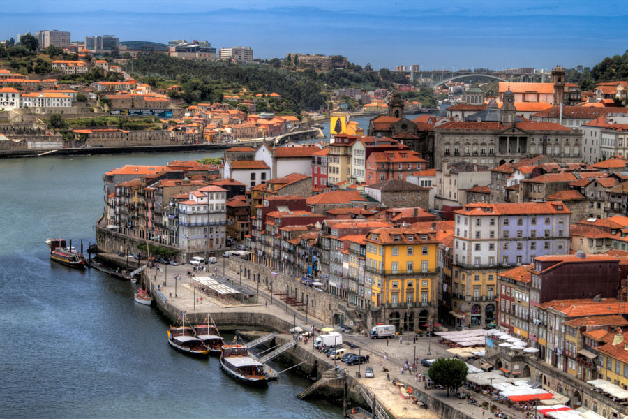 Nota sobre Qué ver en Oporto, ciudad de piedra y agua