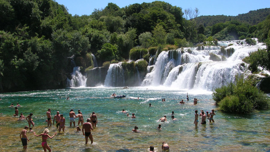 Nota sobre La cataratas del Krka. Un baño en Croacia