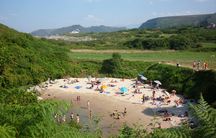 Nota sobre La playa más pequeña del mundo está... en España