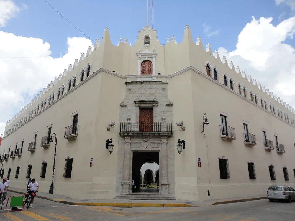Aventúrate y recorre la ruta de Mahahual a Mérida