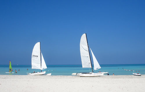 En velero de Salina Cruz a Acapulco
