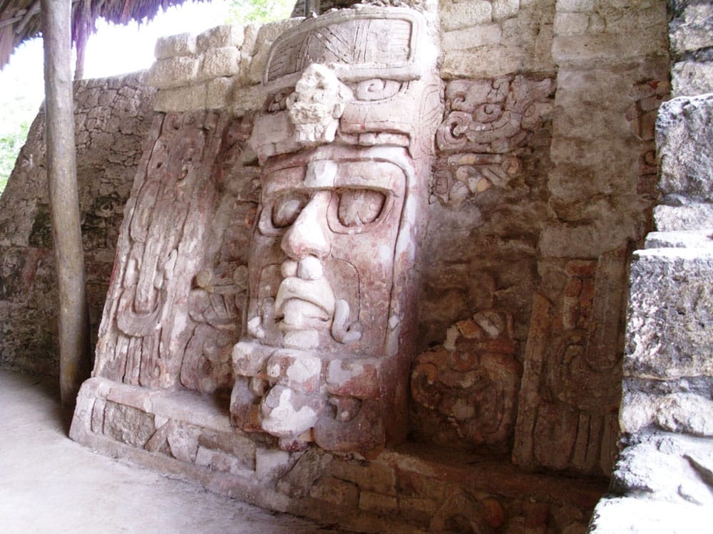 Atractivos cerca de la Costa Maya