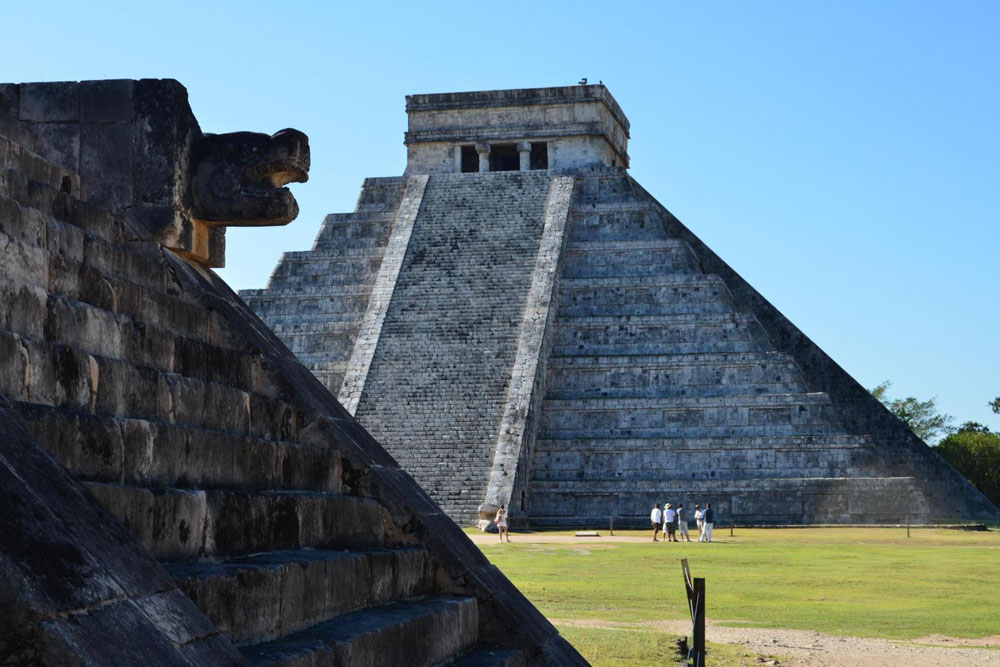 Los Mayas Precursores de una Gran Historia 1 Los Mayas Precursores de una Gran Historia