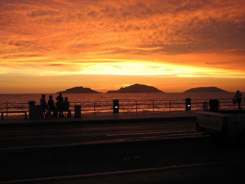 Crucero al atardecer en Mazatlán