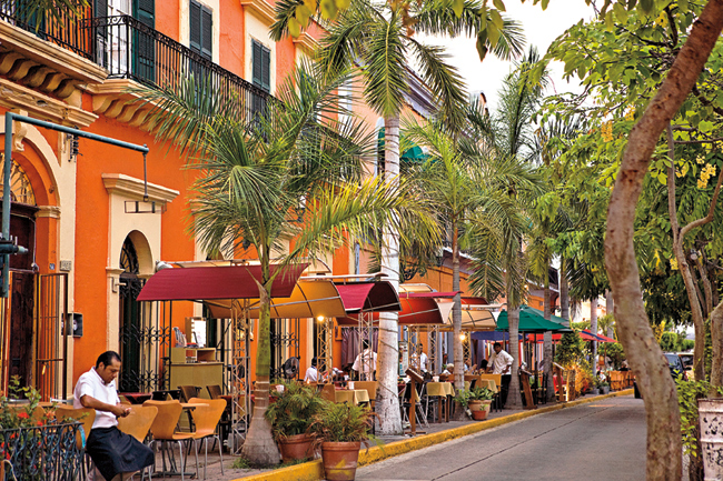 Tour por la ciudad de Mazatl&aacute;n