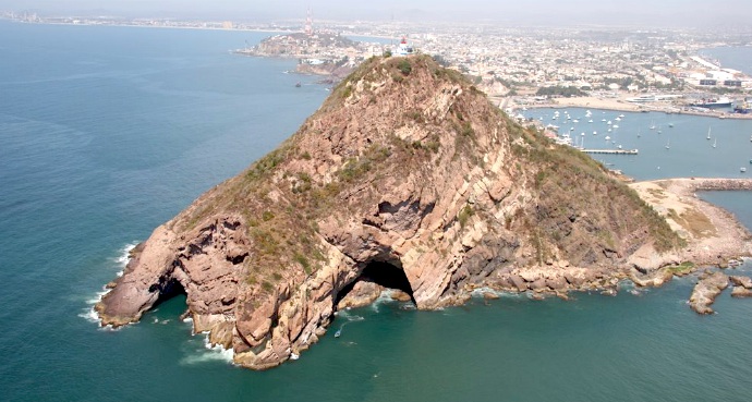 Isla de la Piedra en Mazatl&aacute;n