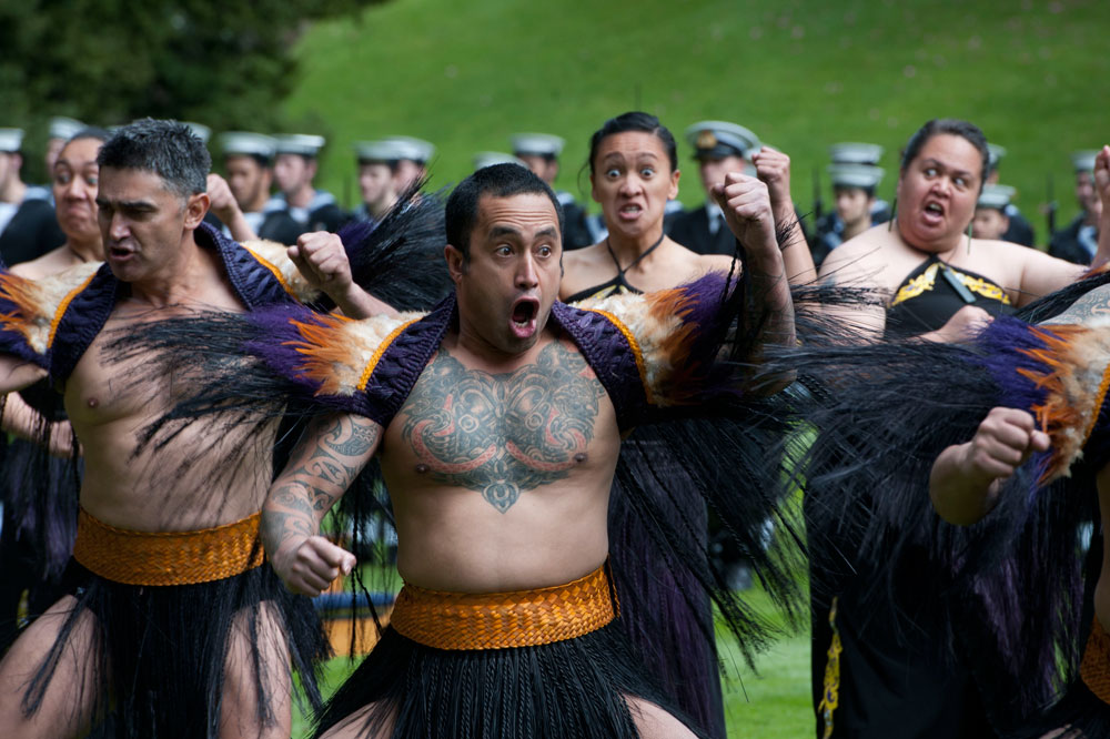 Haka la danza de guerra típica maorí